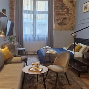 amazing-cracow-apartments.krakowhotelspoland.com/