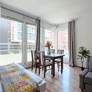 Urbannest Lakowa Gdańsk