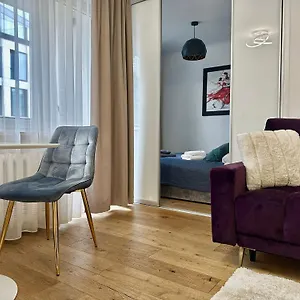 better-rental-chmielna-106-free-parking.warsawhotelspoland.com/